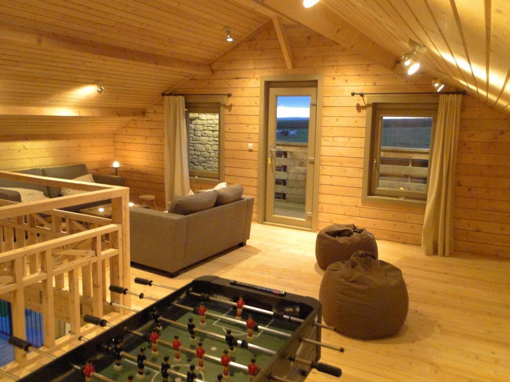לה רושה - אן - ארדן Holiday Home A Pas De Loup מראה חיצוני תמונה