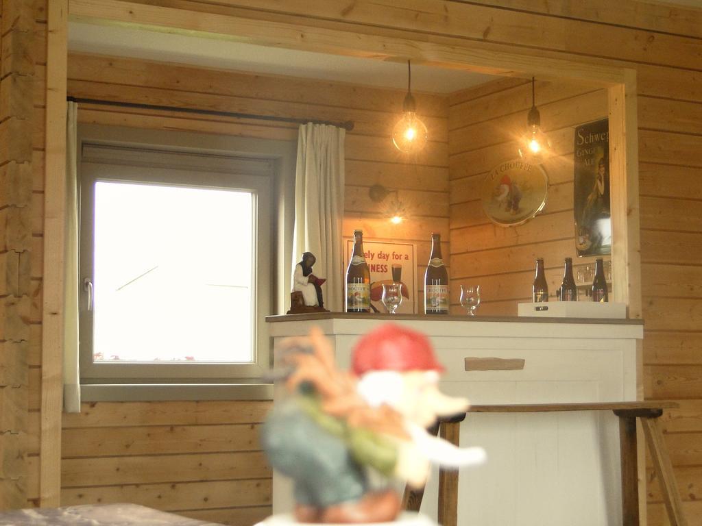 לה רושה - אן - ארדן Holiday Home A Pas De Loup מראה חיצוני תמונה